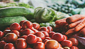 Positive points accrue for protective foods such as fruits and vegetables. Sven Scheuermeier/Unsplash, CC BY
